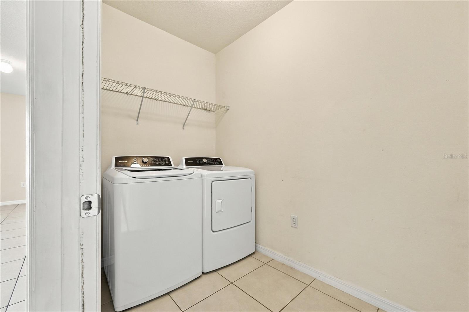 320 Aberdeen Dr Property Photo 20