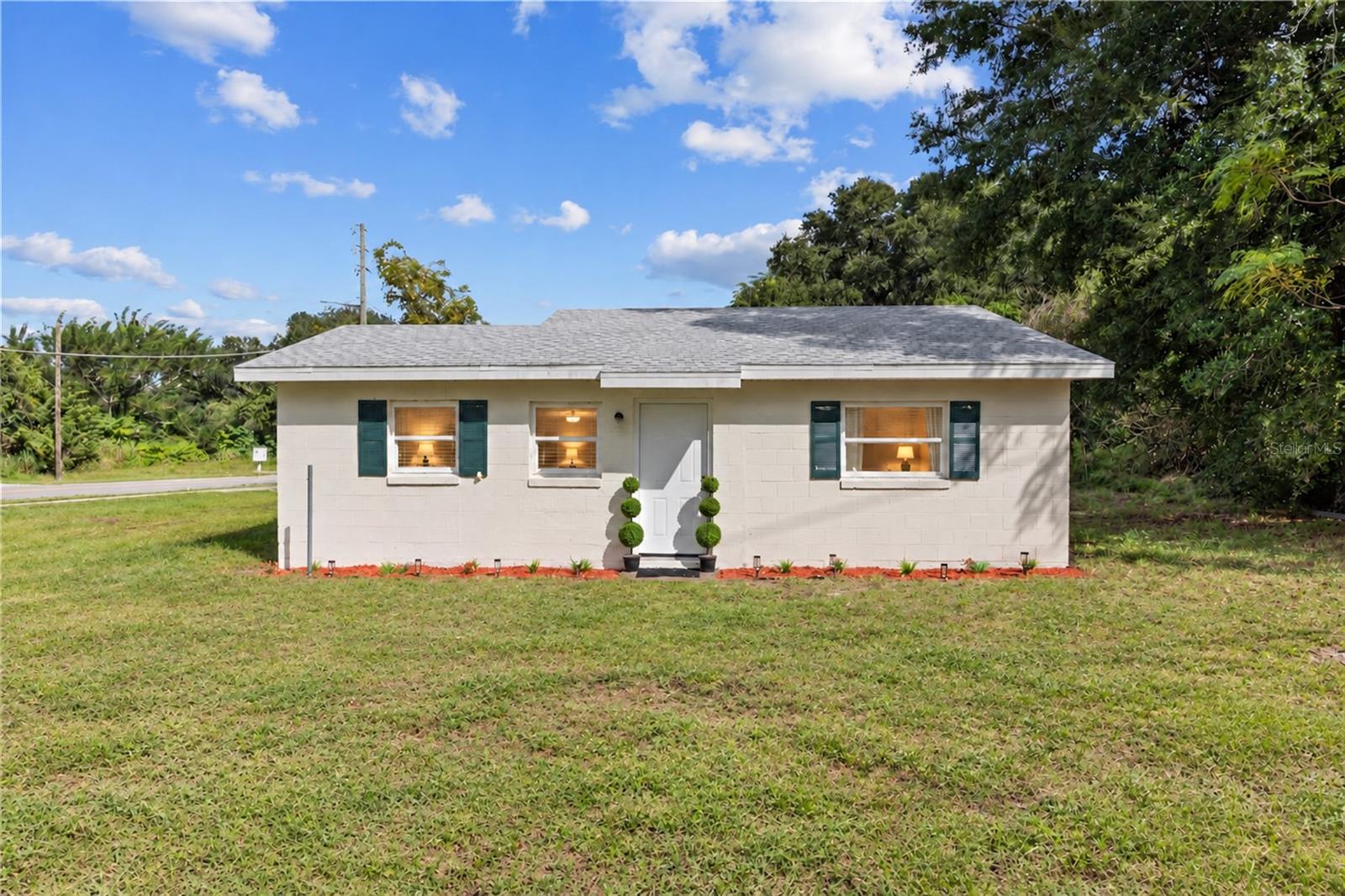 1601 Clarcona Rd Property Photo 1