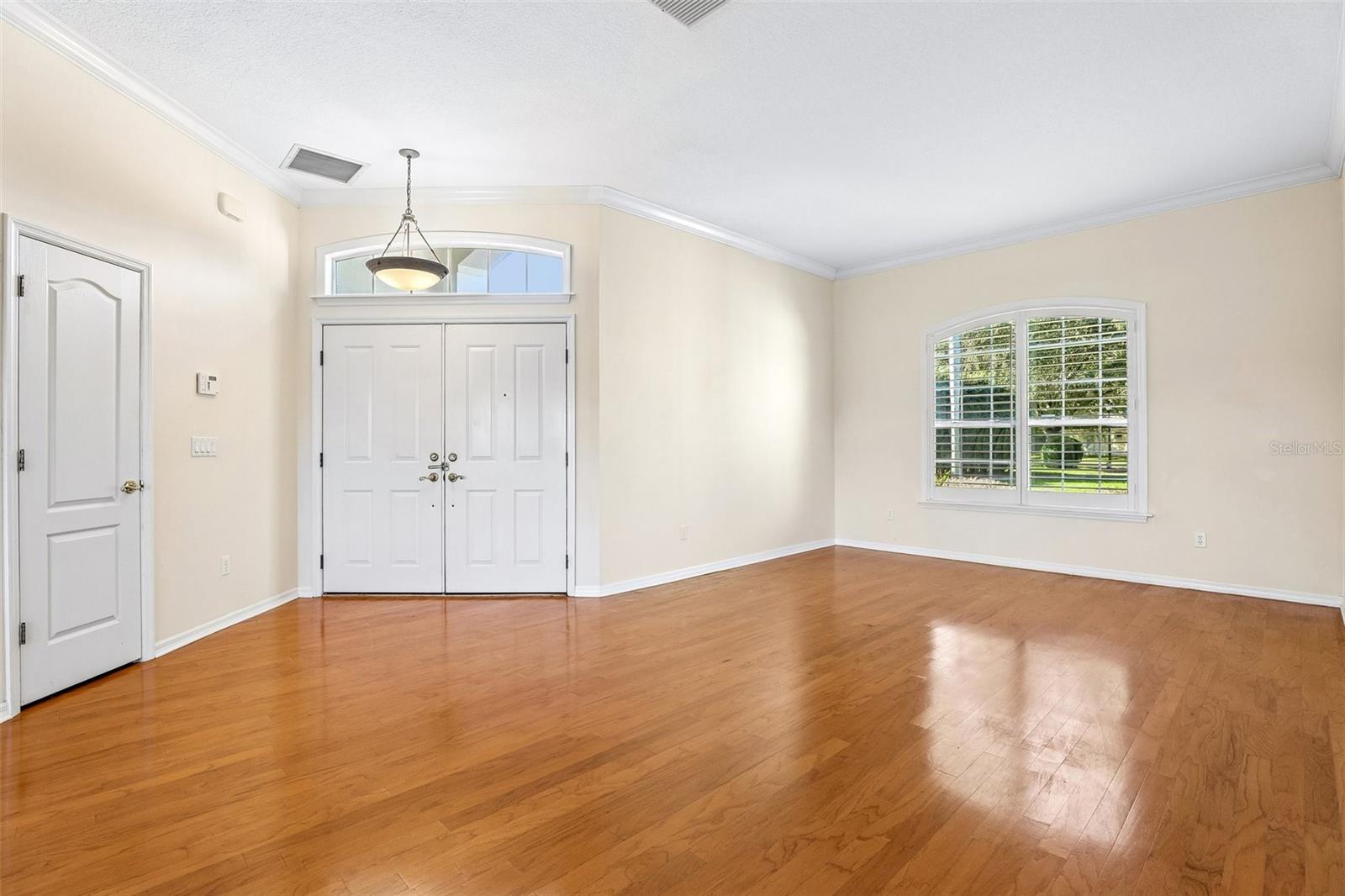 7891 Bridgestone Dr Property Photo 5