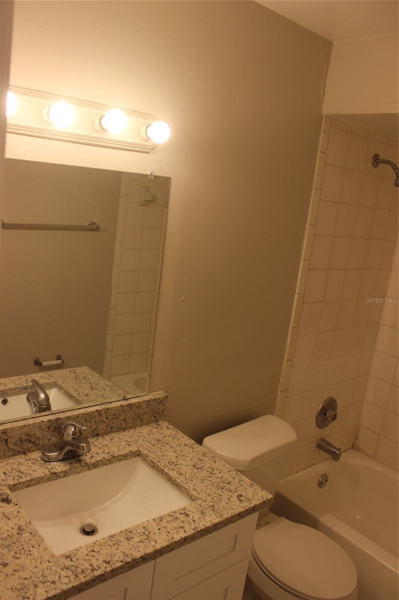 5231 Via Hacienda Cir #b218 Property Photo 24