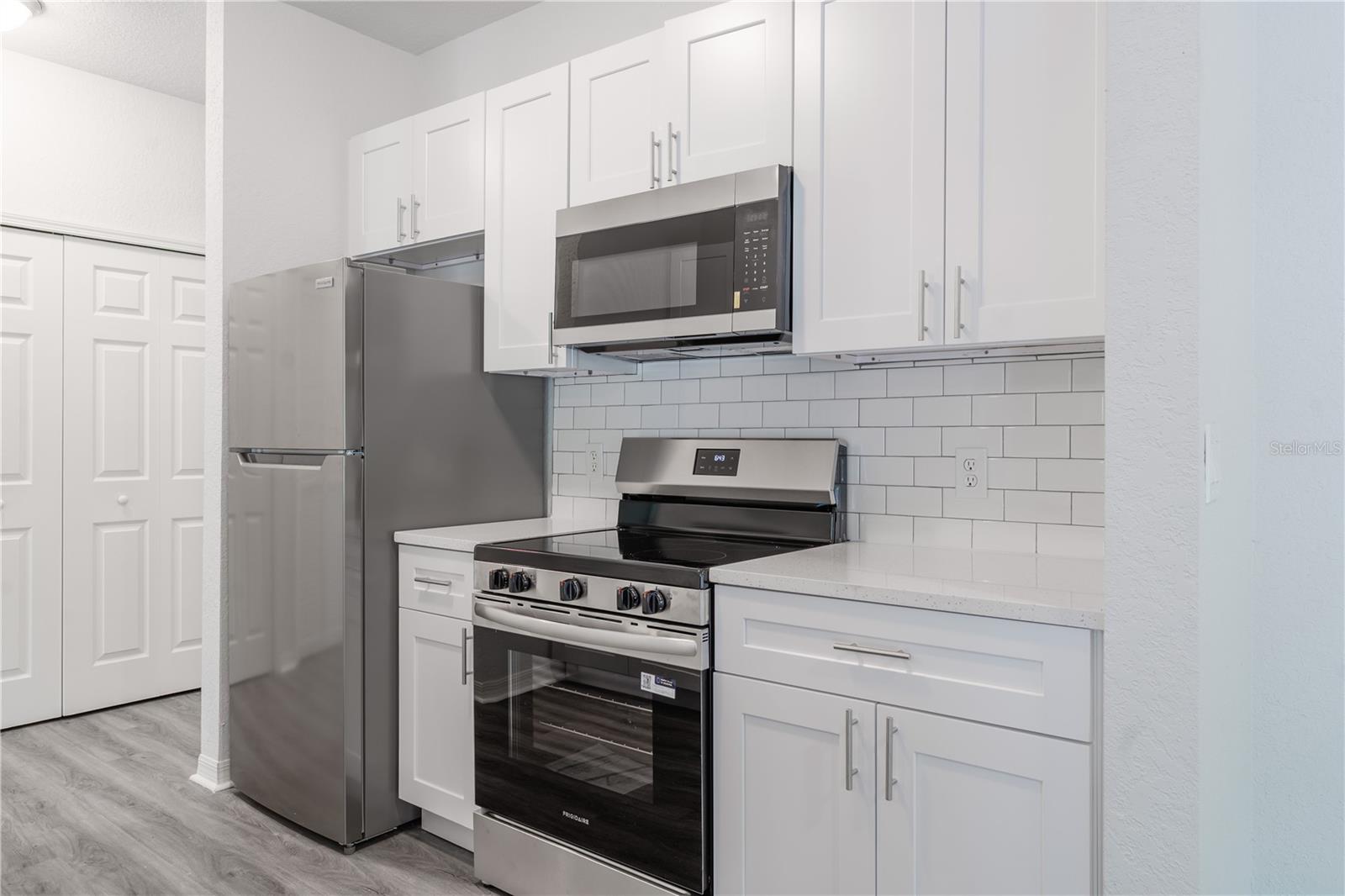 5953 Westgate Dr #1823 Property Photo 10