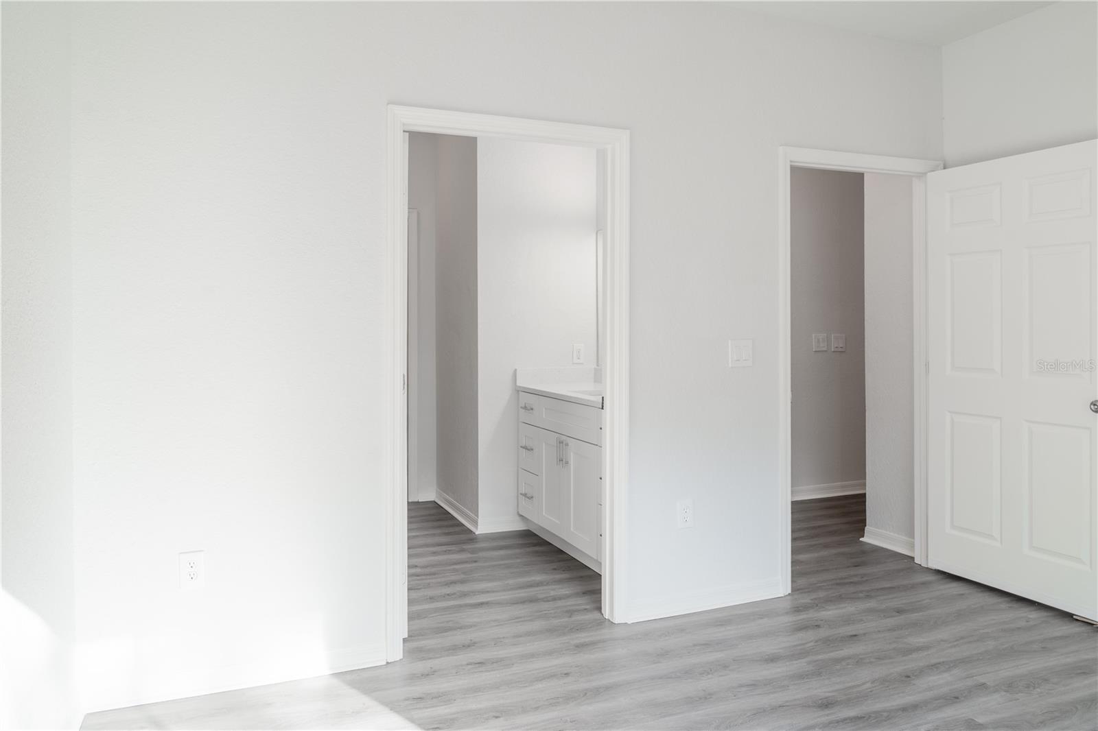 5953 Westgate Dr #1823 Property Photo 14
