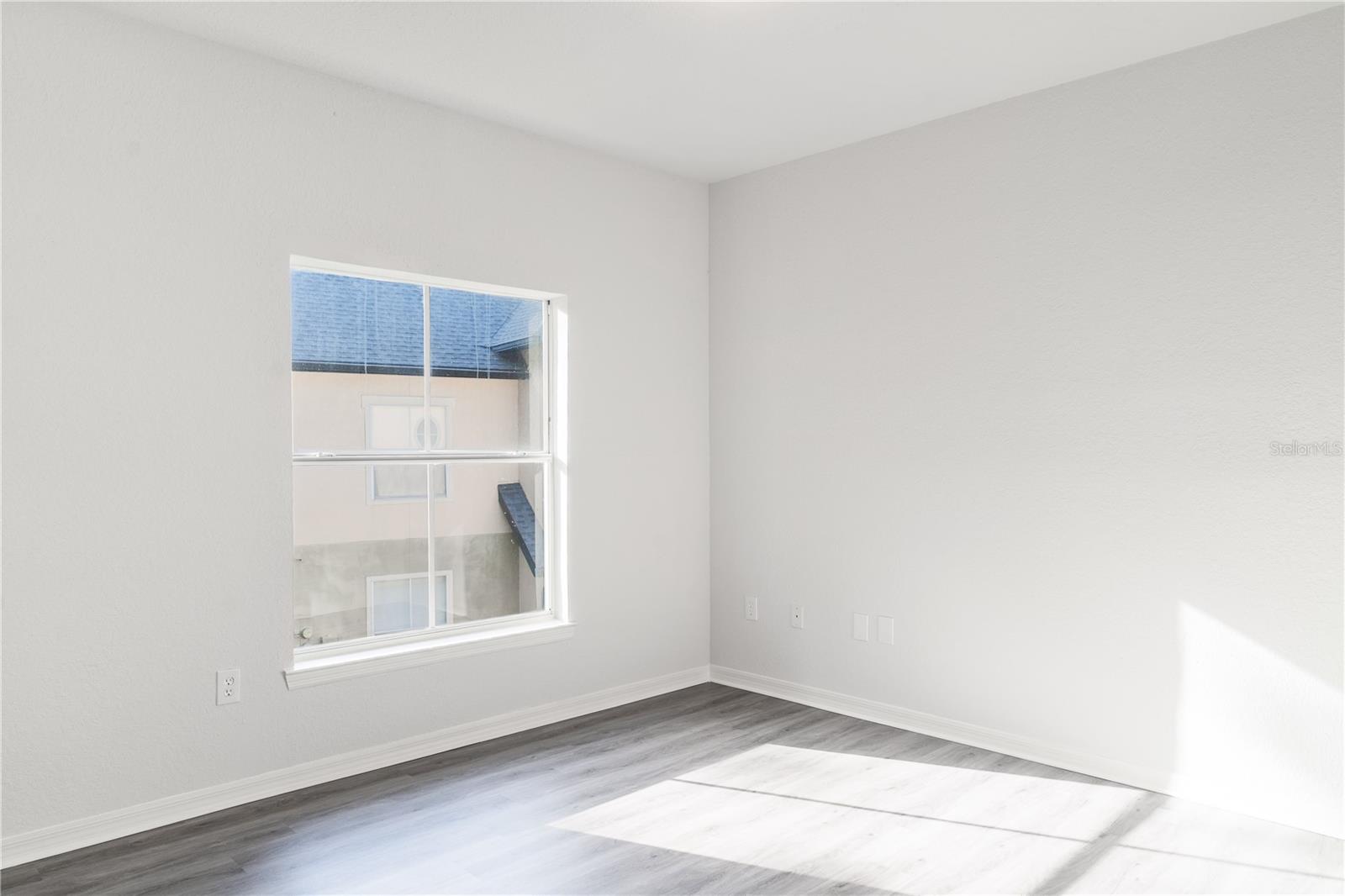 5953 Westgate Dr #1823 Property Photo 15