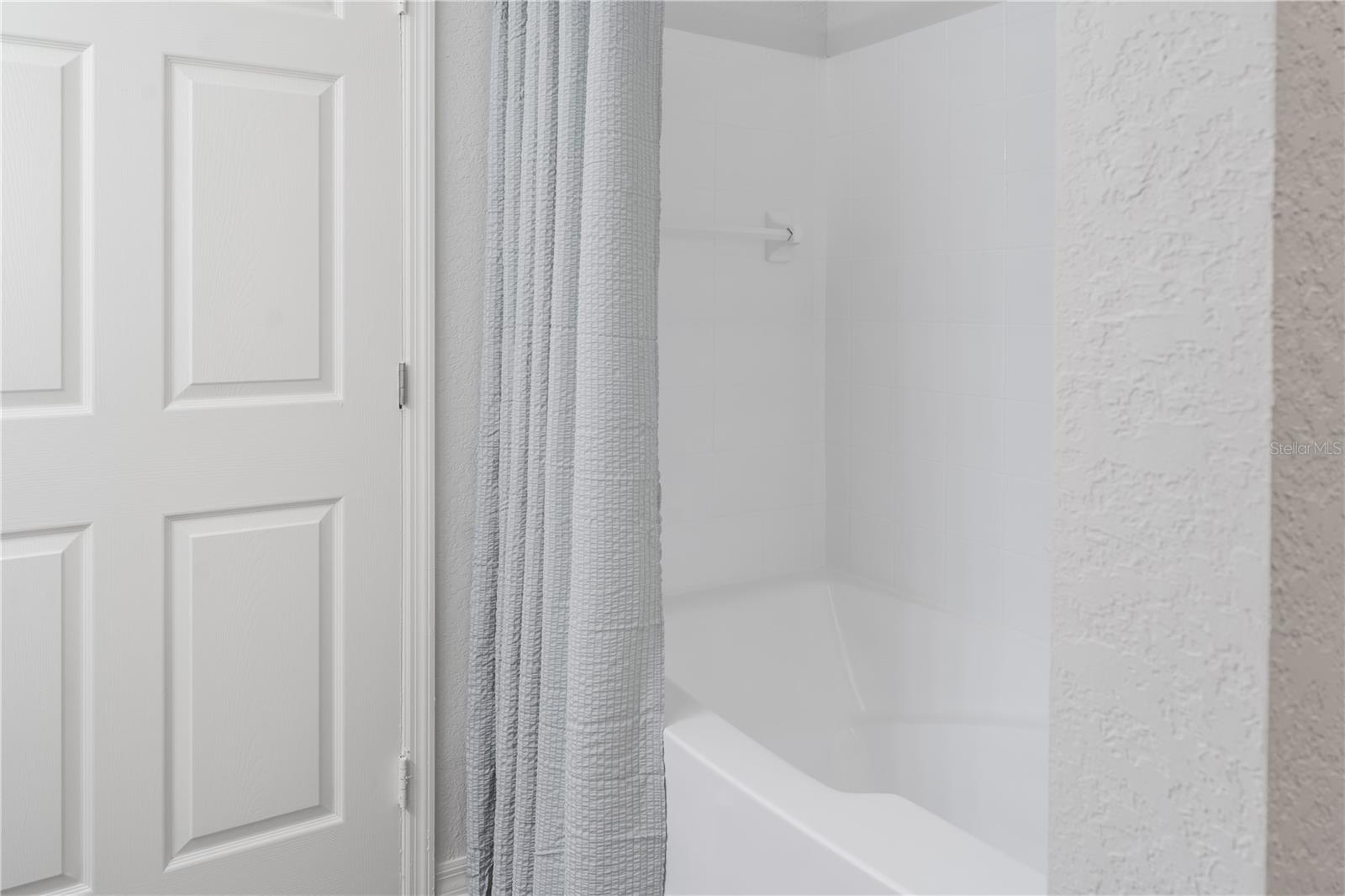 5953 Westgate Dr #1823 Property Photo 17