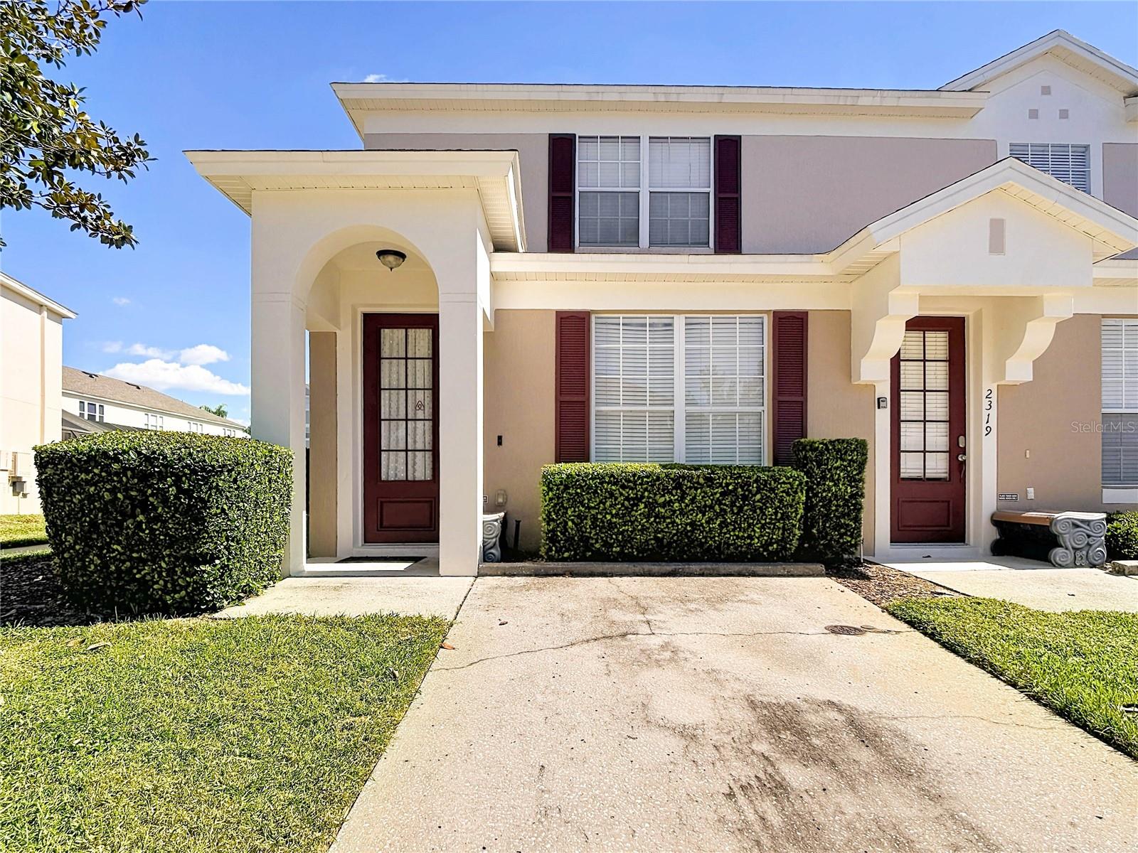 2321 SILVER PALM DR Property Photo 1