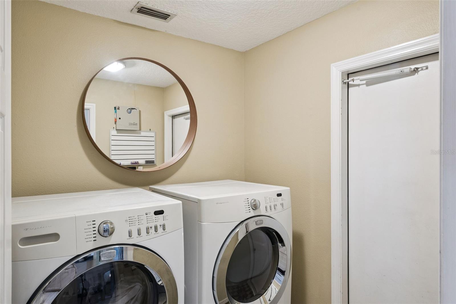 1349 Pleasantridge Pl Property Photo 24