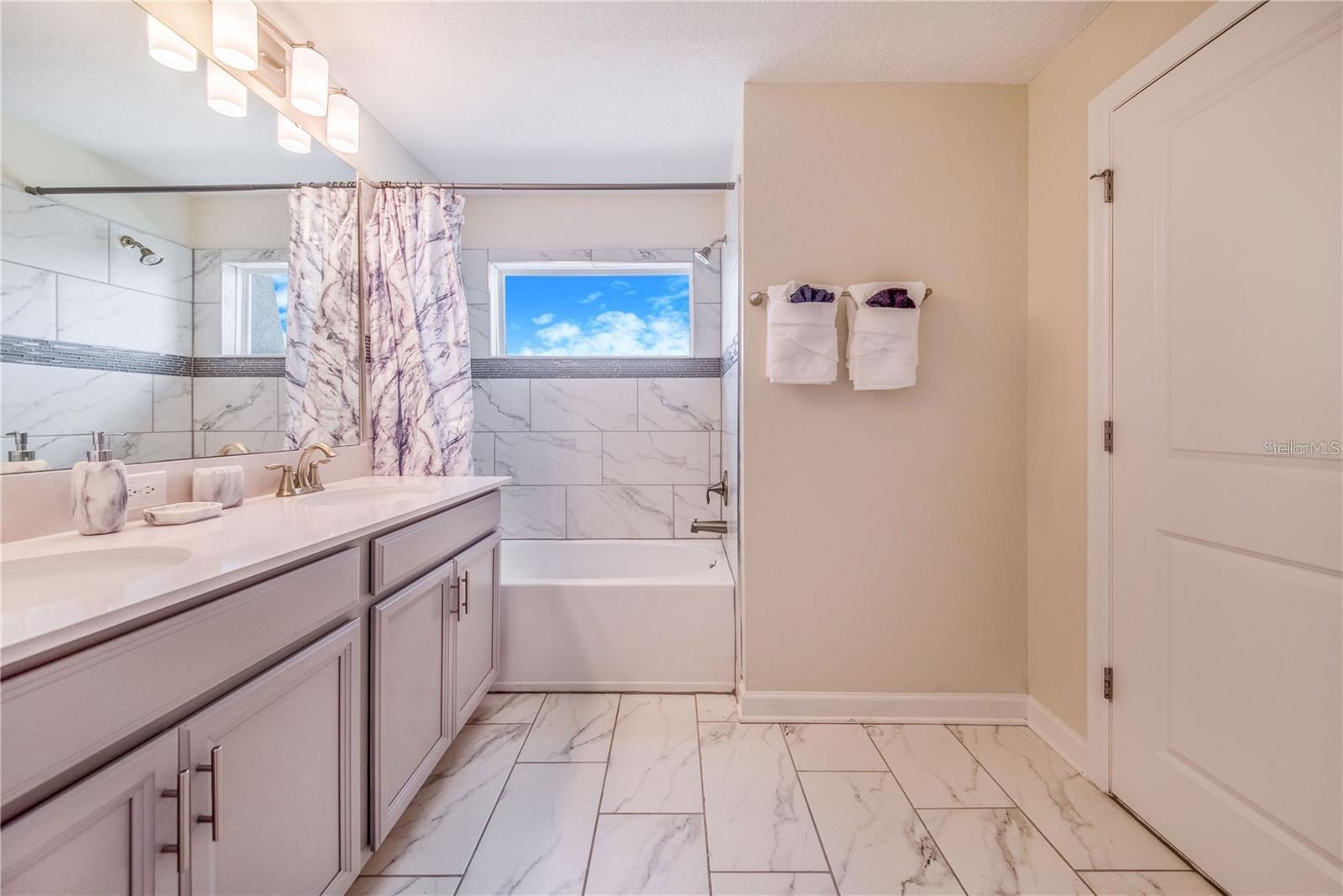 8977 Cabot Cliffs Dr Property Photo 21