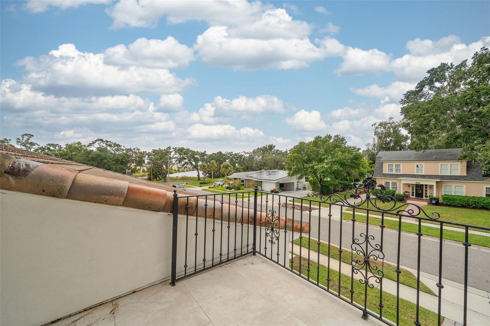 1615 Dormont Ln Property Photo 18