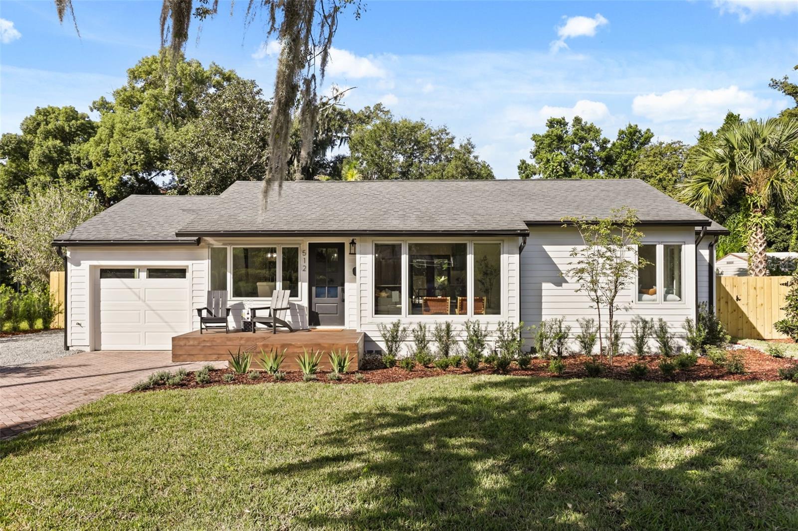 512 Mayfair Cir Property Photo 1