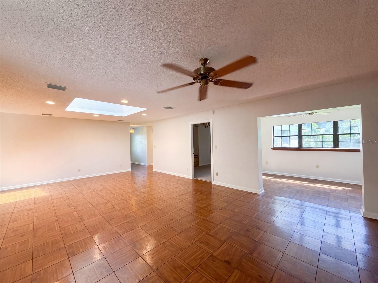 103 Ronele Dr Property Photo 7