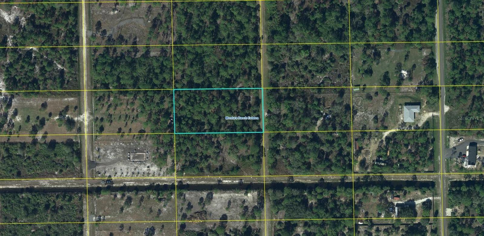 770 S Willow Street Property Photo 5