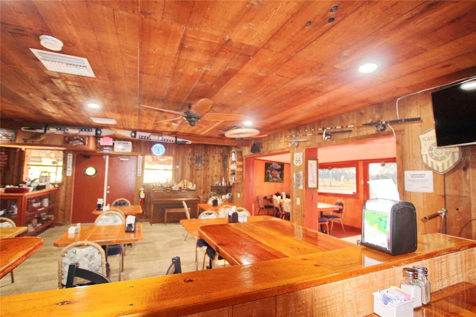 10017 Us Highway 441 N Property Photo 15
