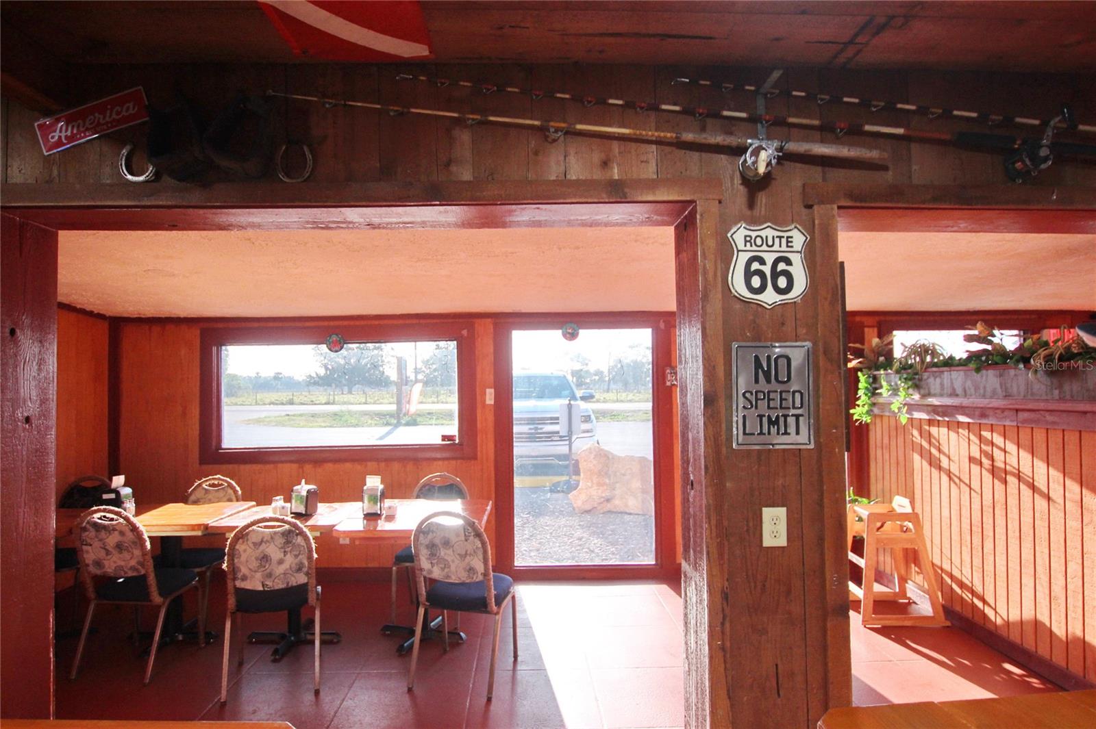 10017 Us Highway 441 N Property Photo 16