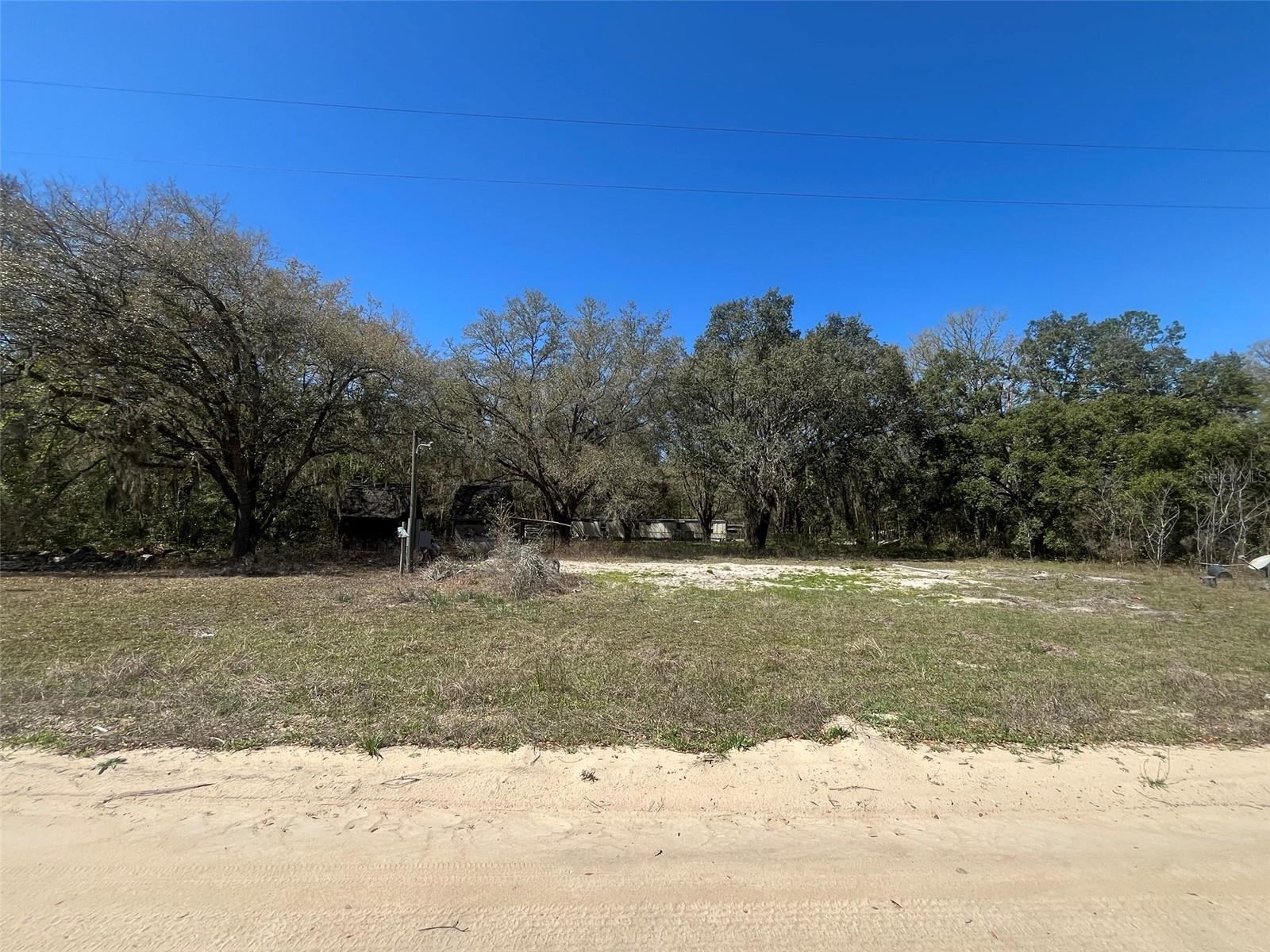 611 Michael Ave Property Photo 1
