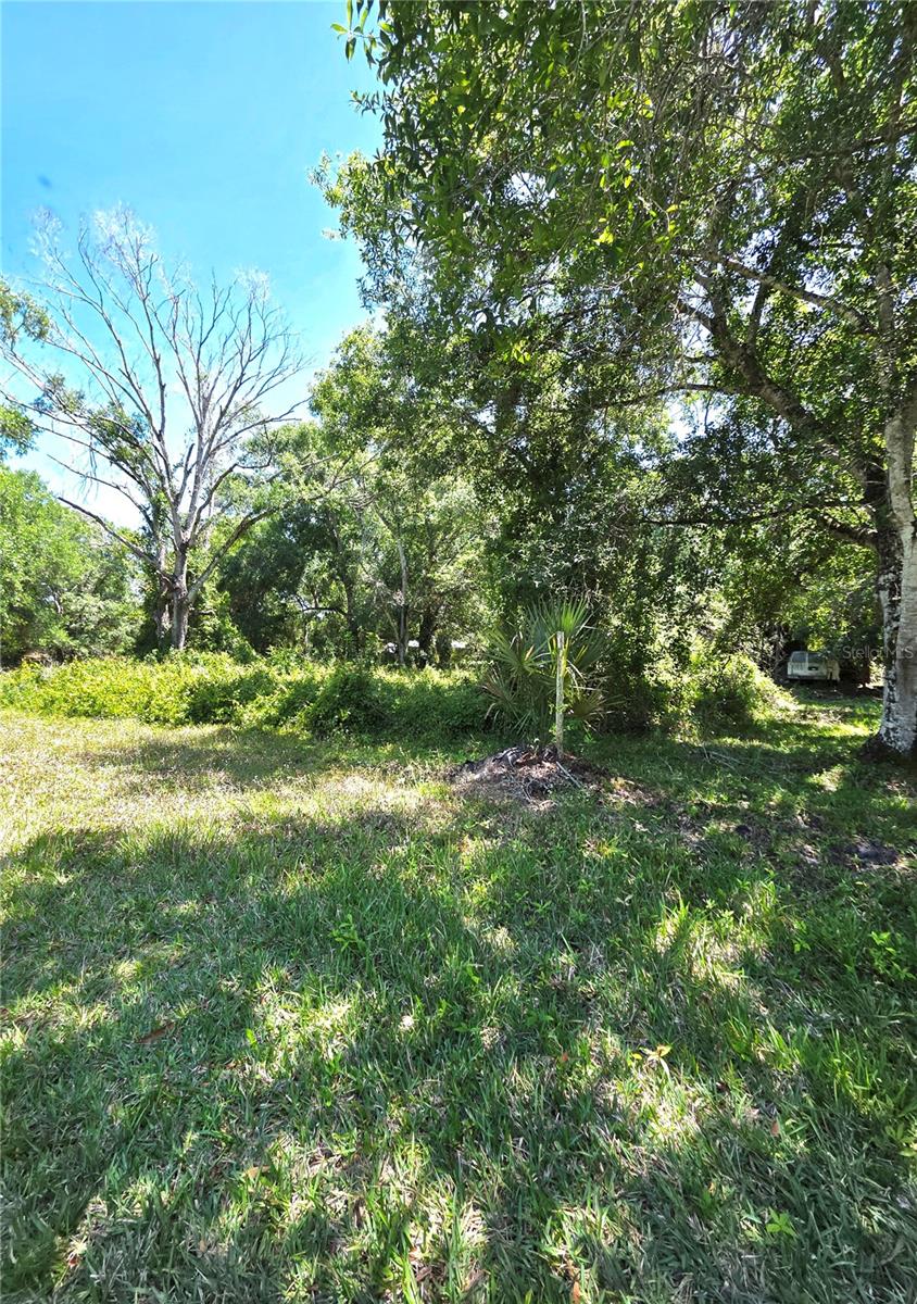 2304 Ne 131st Ln Property Photo 7