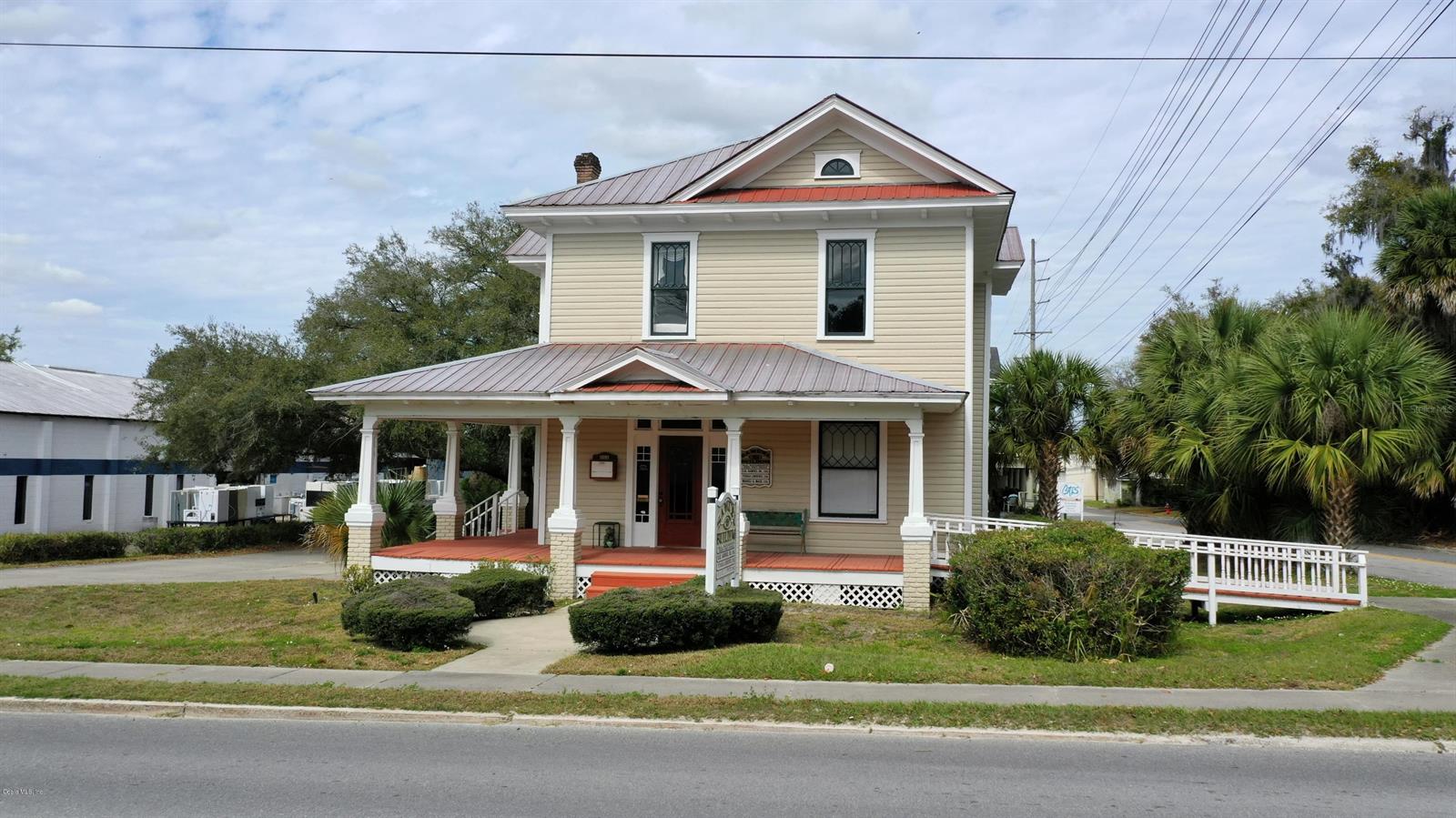 151 SE 8TH ST