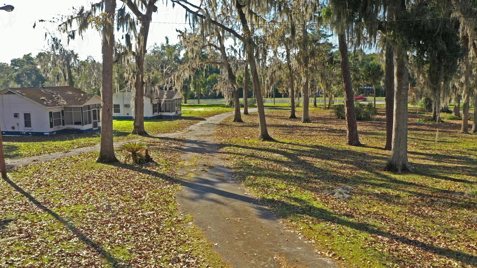 18585 N Highway 441 Property Photo 5