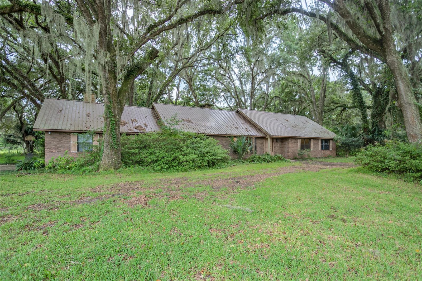 18001 Se Hawthorne Rd Property Photo 1