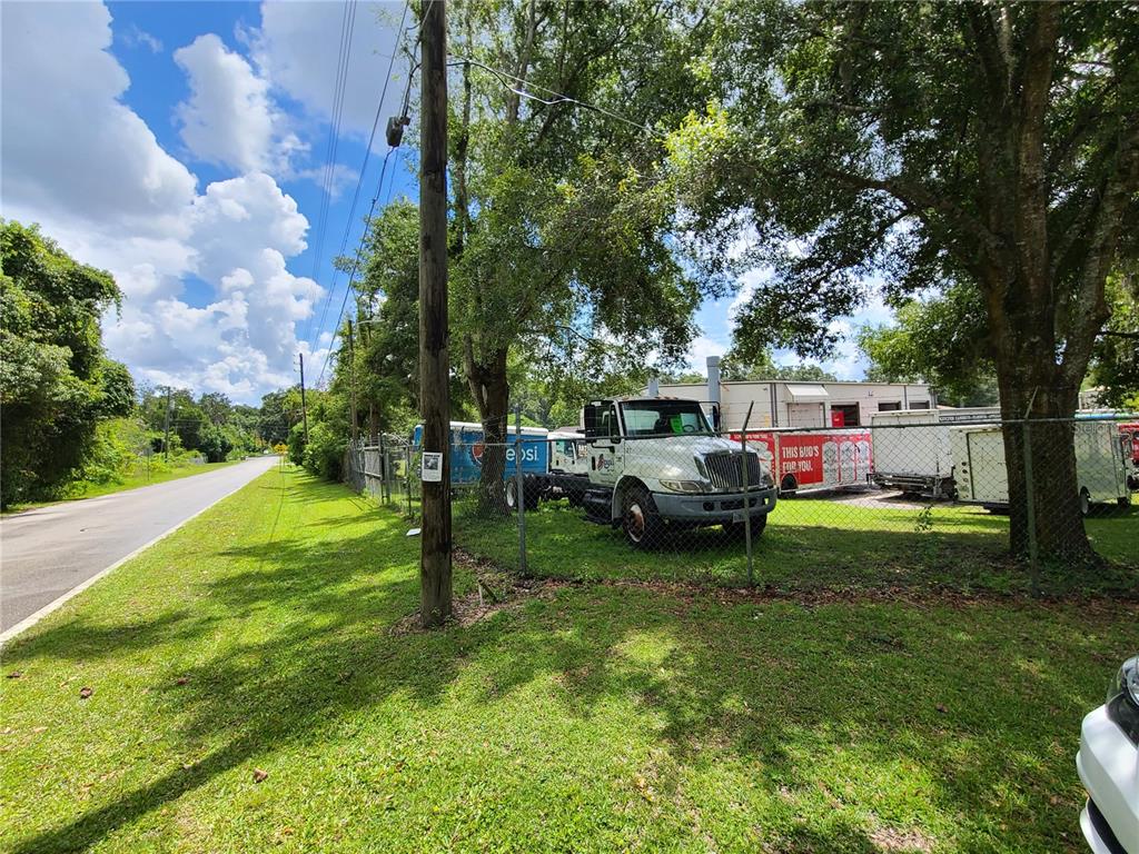 Ne 7th Street Property Photo 5