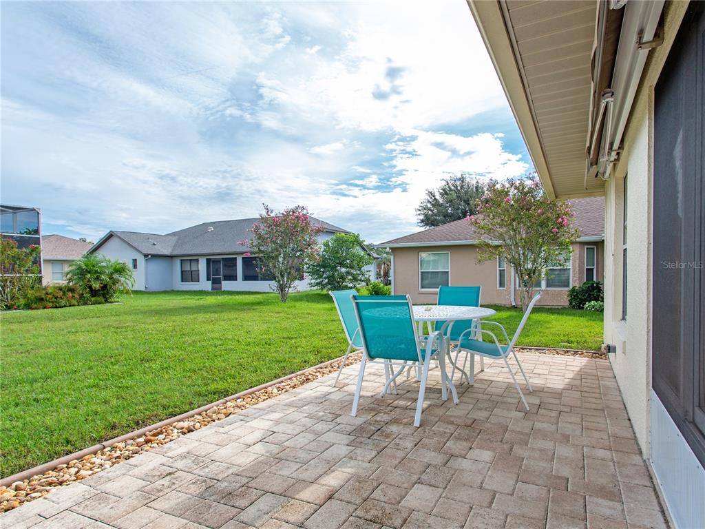 3805 E Kiwi Cove Court Property Photo 9