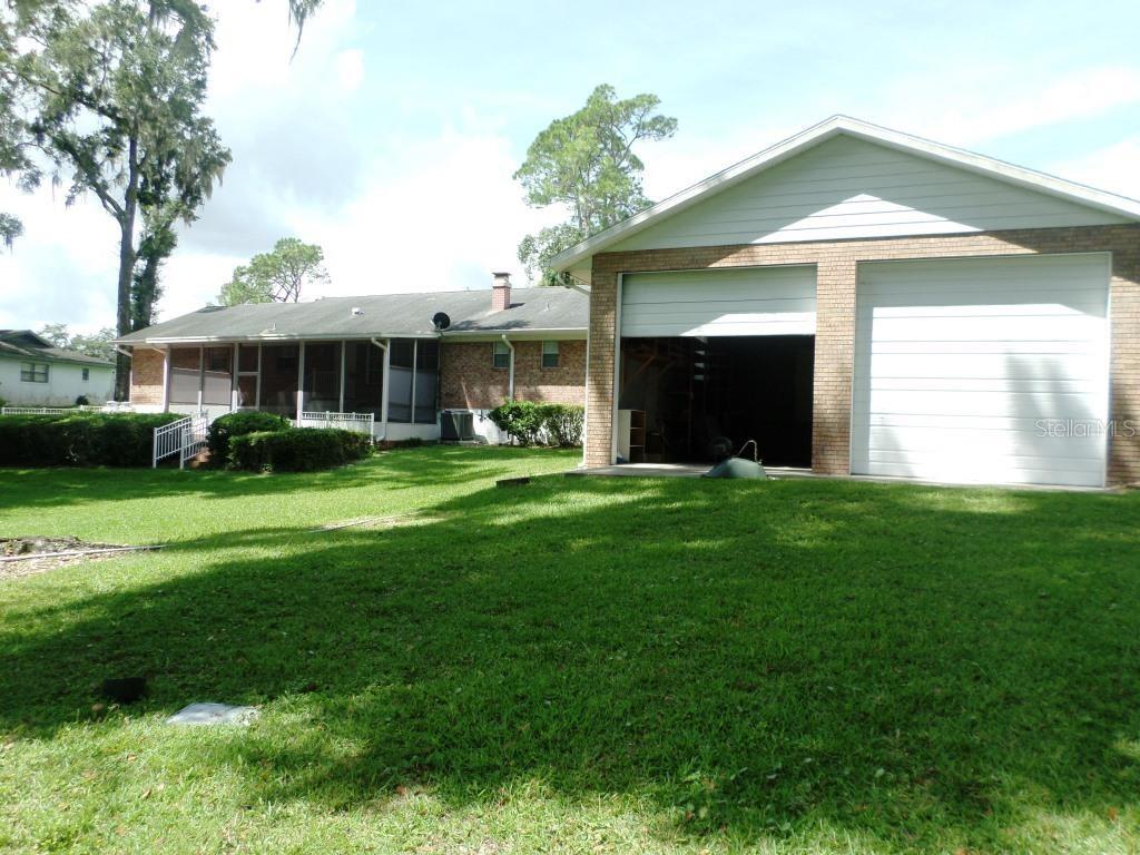 11731 Camp Dr Property Photo 7