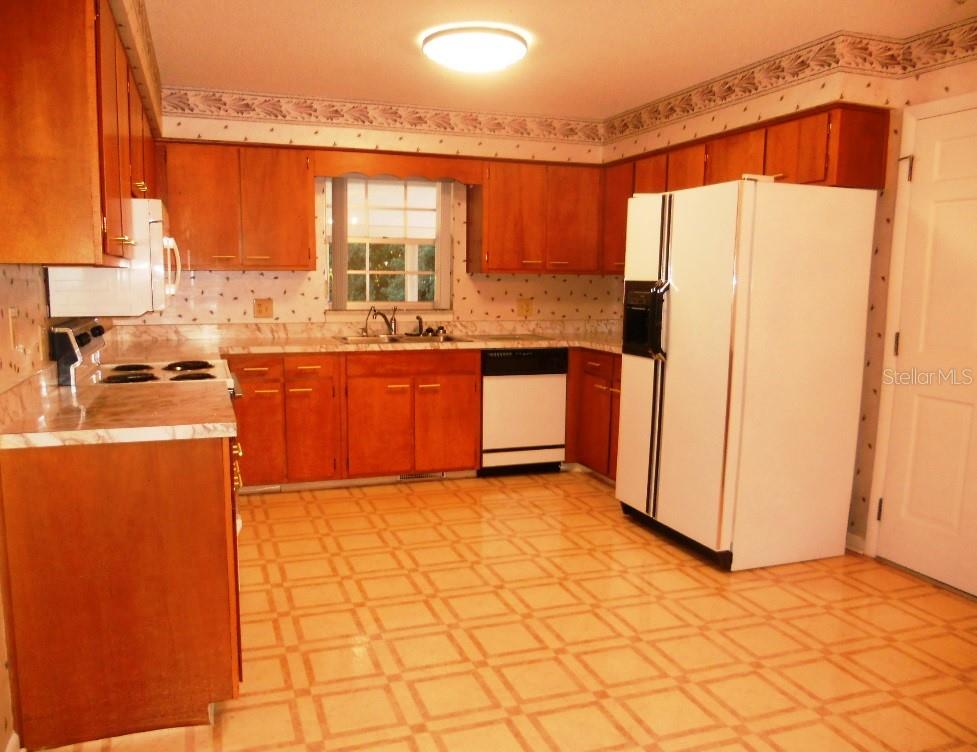 11731 Camp Dr Property Photo 22