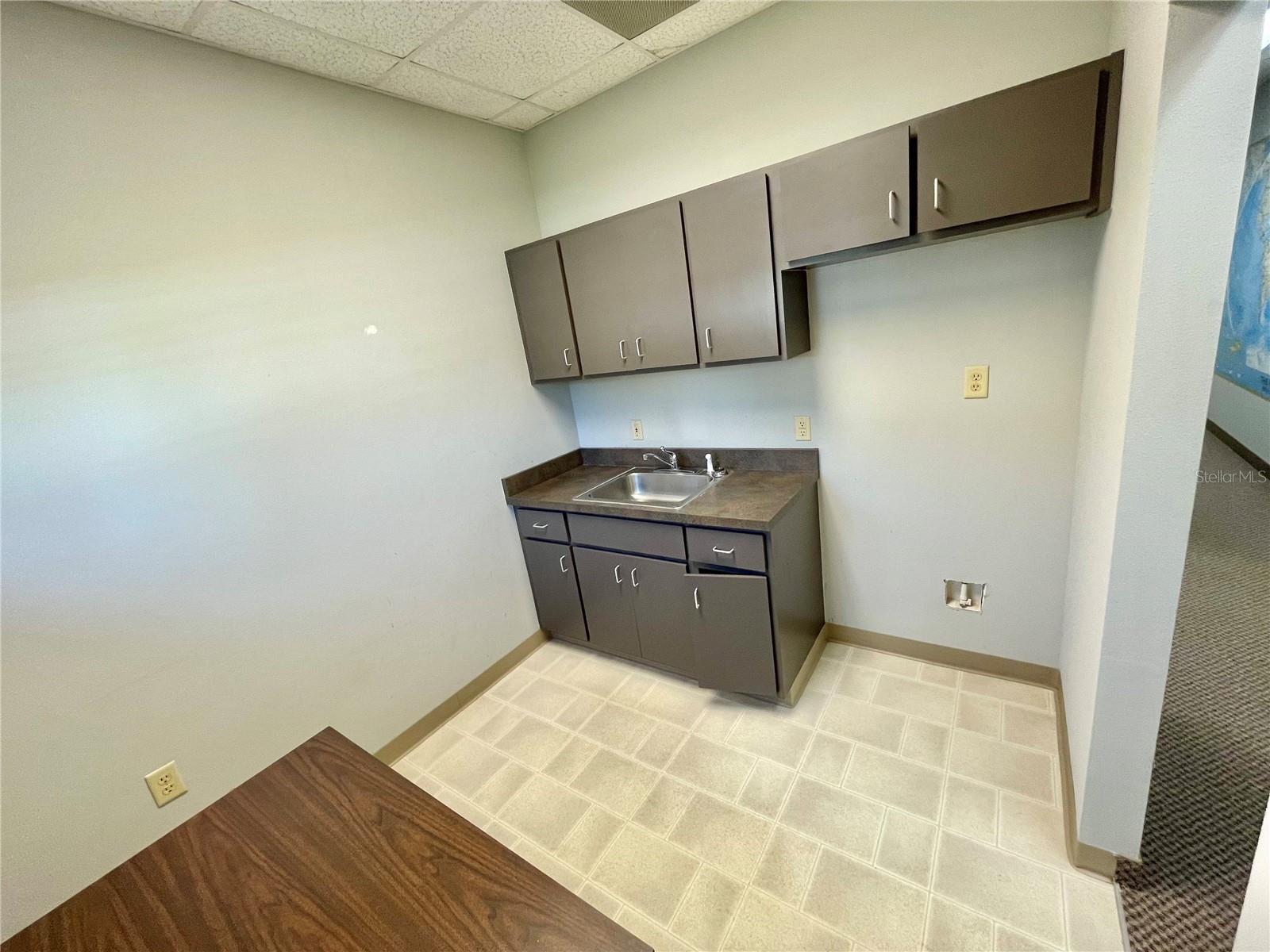 5481 Sw 60th Street #502 Property Photo 4