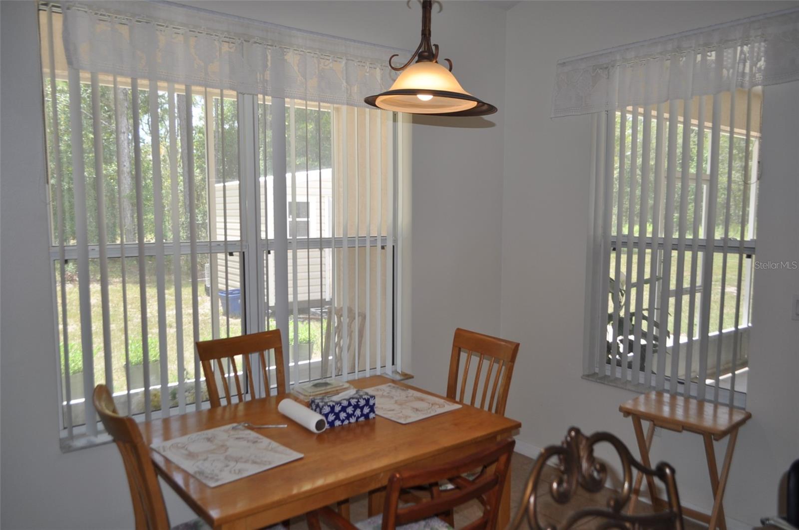 15580 Ne 16th Ln Property Photo 15