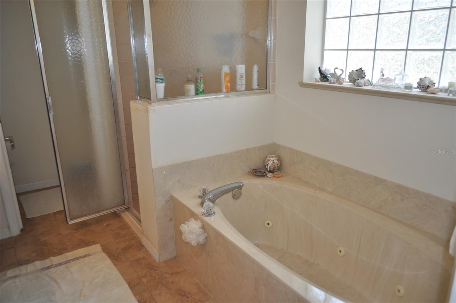 15580 Ne 16th Ln Property Photo 21