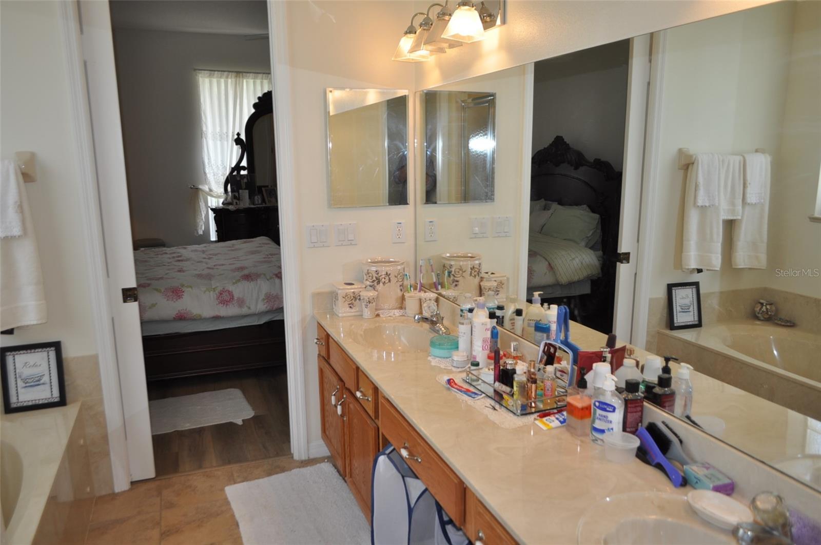 15580 Ne 16th Ln Property Photo 22