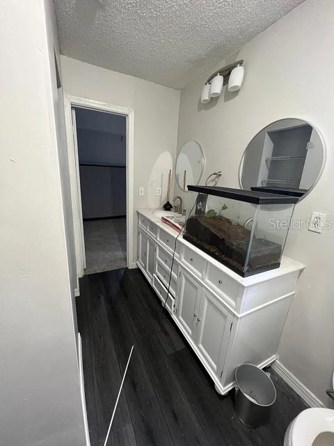 2300 Twelve Oaks Dr #j6 Property Photo 9