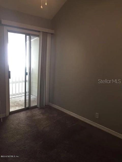 2300 Twelve Oaks Dr #j6 Property Photo 17