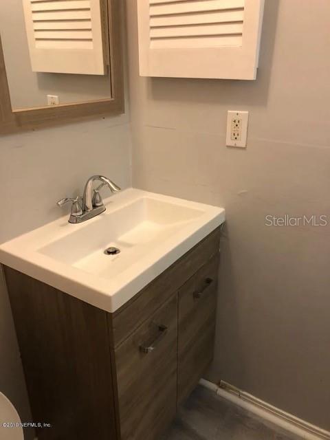 2300 Twelve Oaks Dr #j6 Property Photo 28