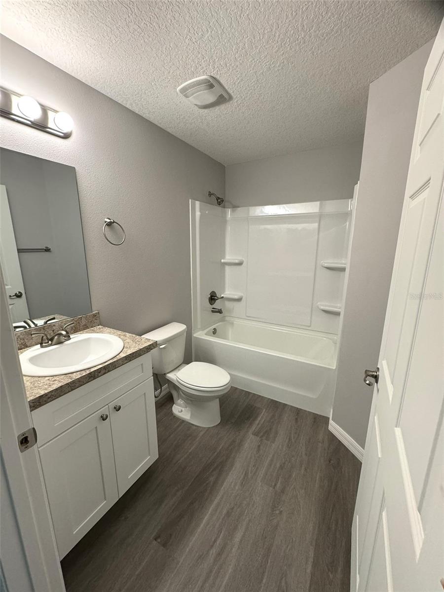 6044 Nw 65th Pl Property Photo 13