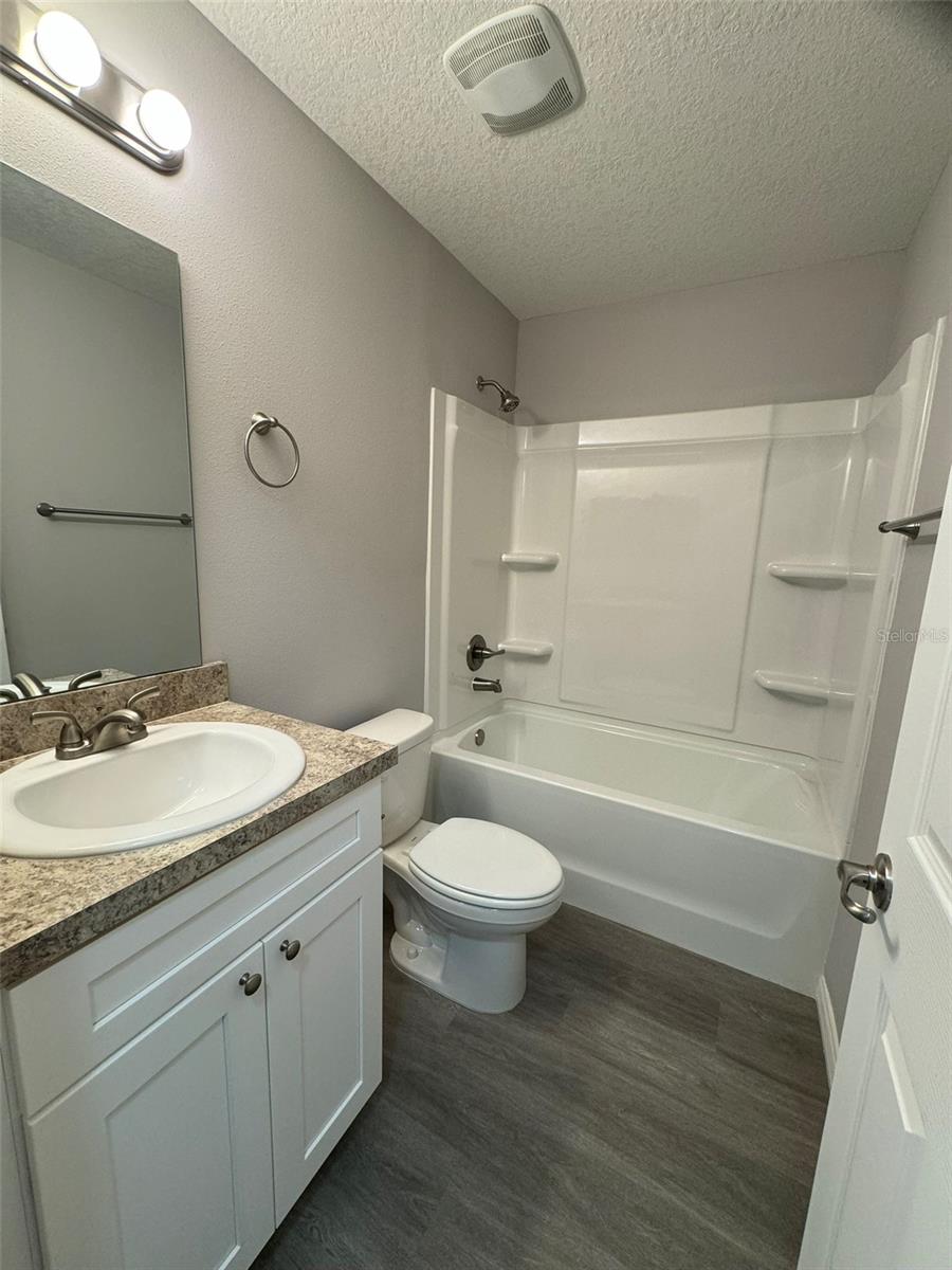 6044 Nw 65th Pl Property Photo 18