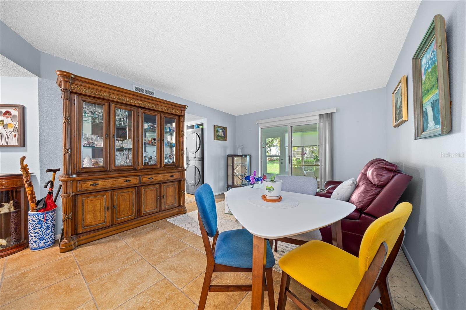 567 Midway Trak #h102 Property Photo 6