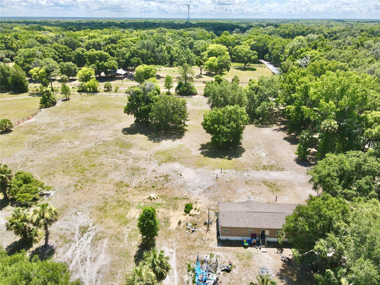 1689 Ne 189th Ln Property Photo 40