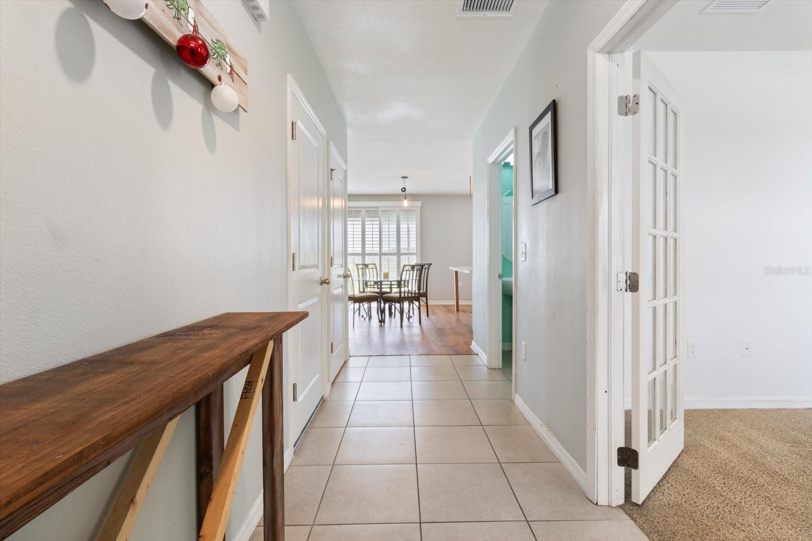 483 W Runyon Loop Property Photo 9