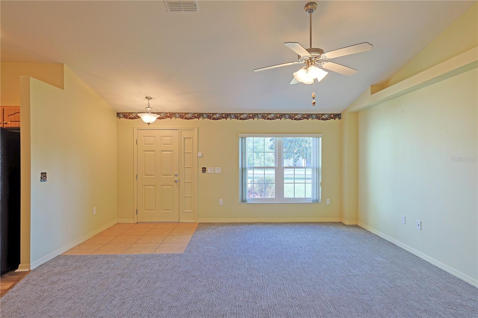 352 Marion Oaks Ln Property Photo 3