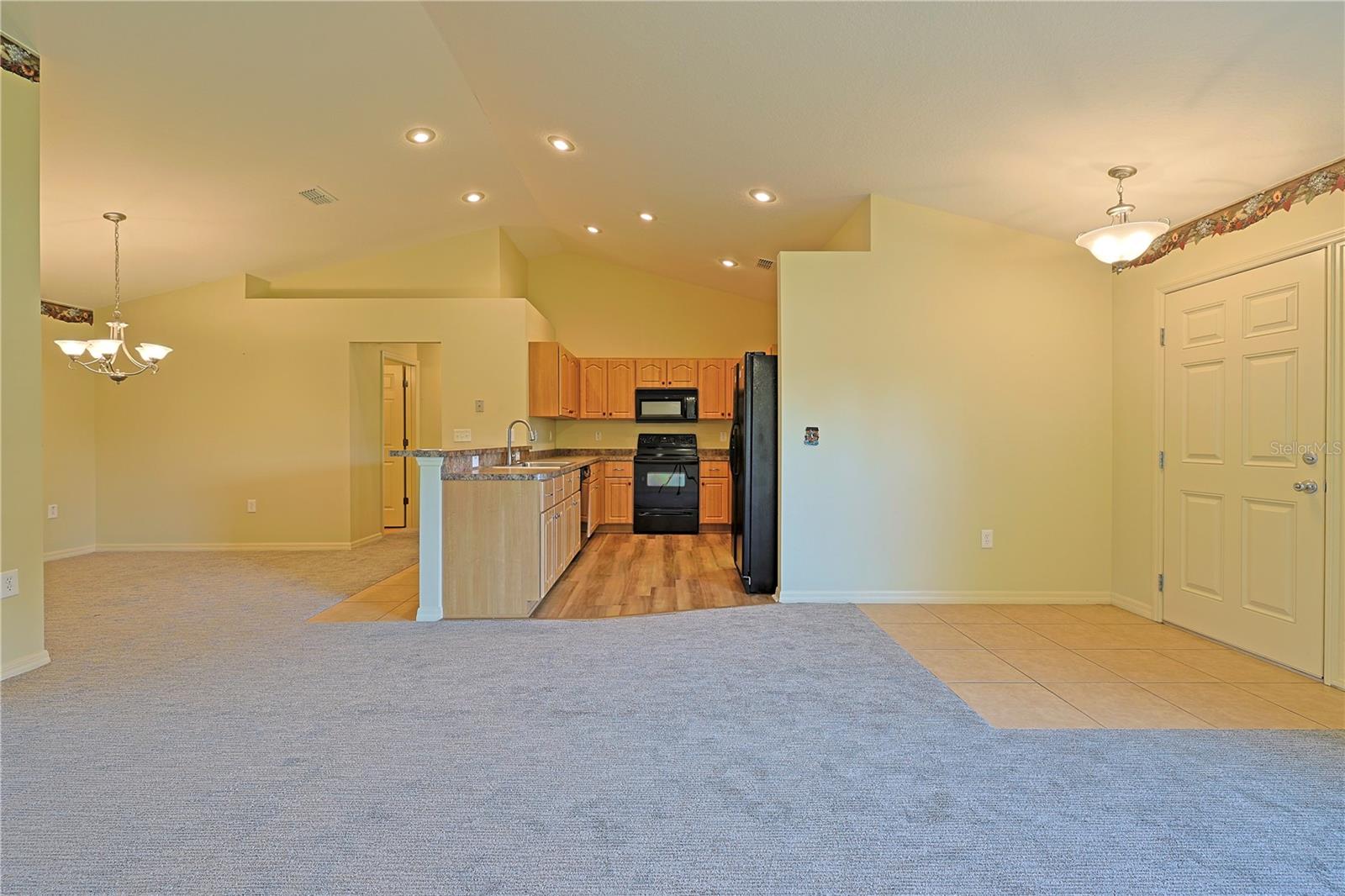 352 Marion Oaks Ln Property Photo 6