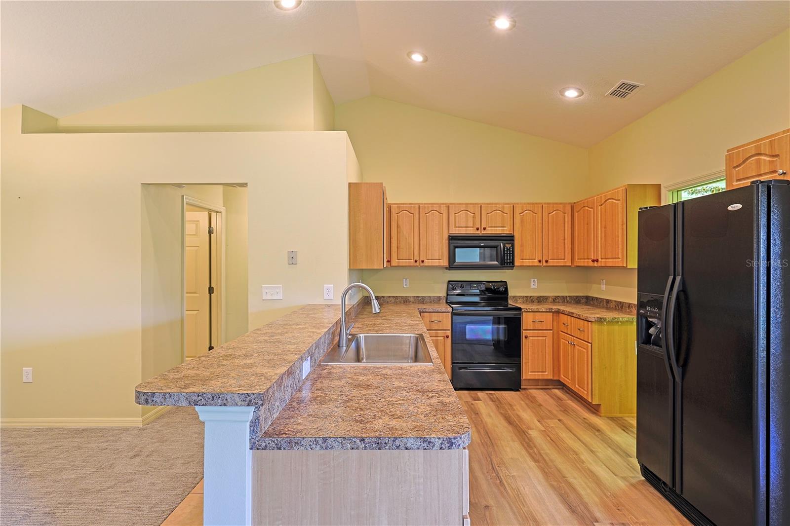 352 Marion Oaks Ln Property Photo 8