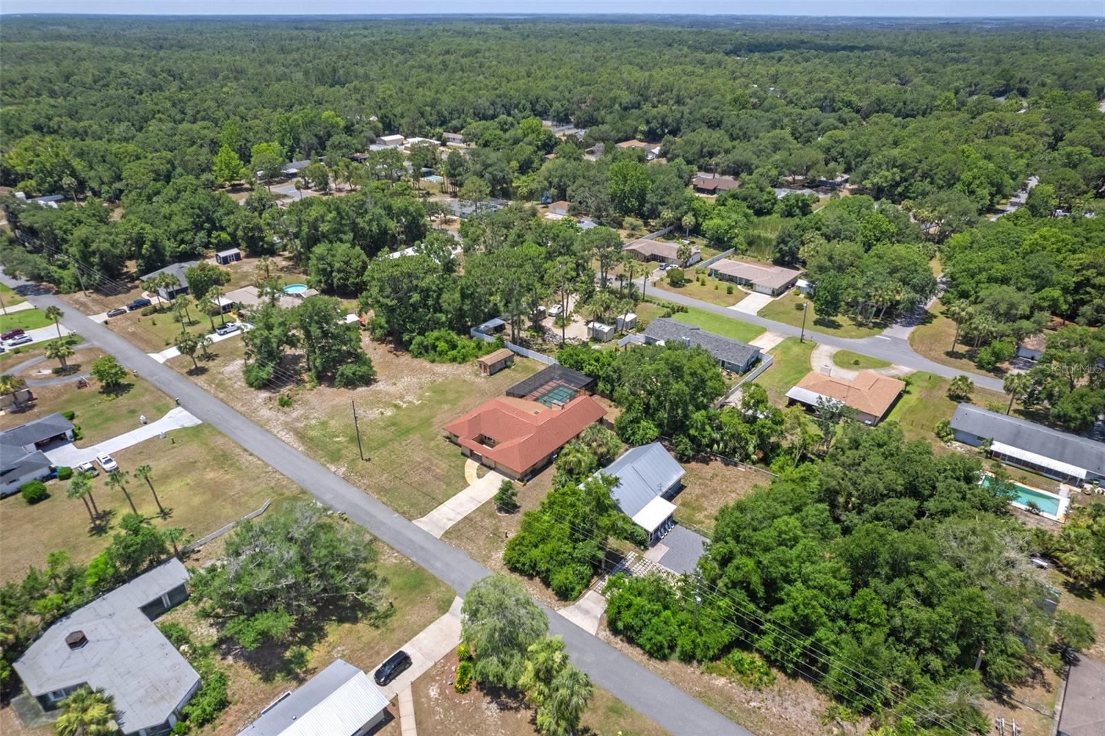 25 N Country Club Dr Property Photo 5