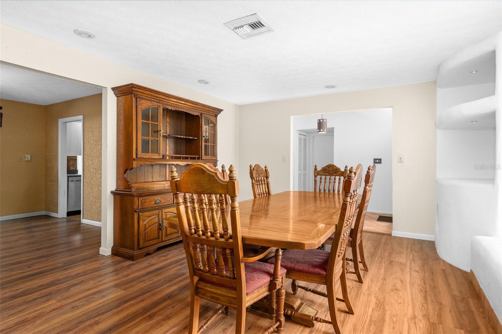 25 N Country Club Dr Property Photo 18