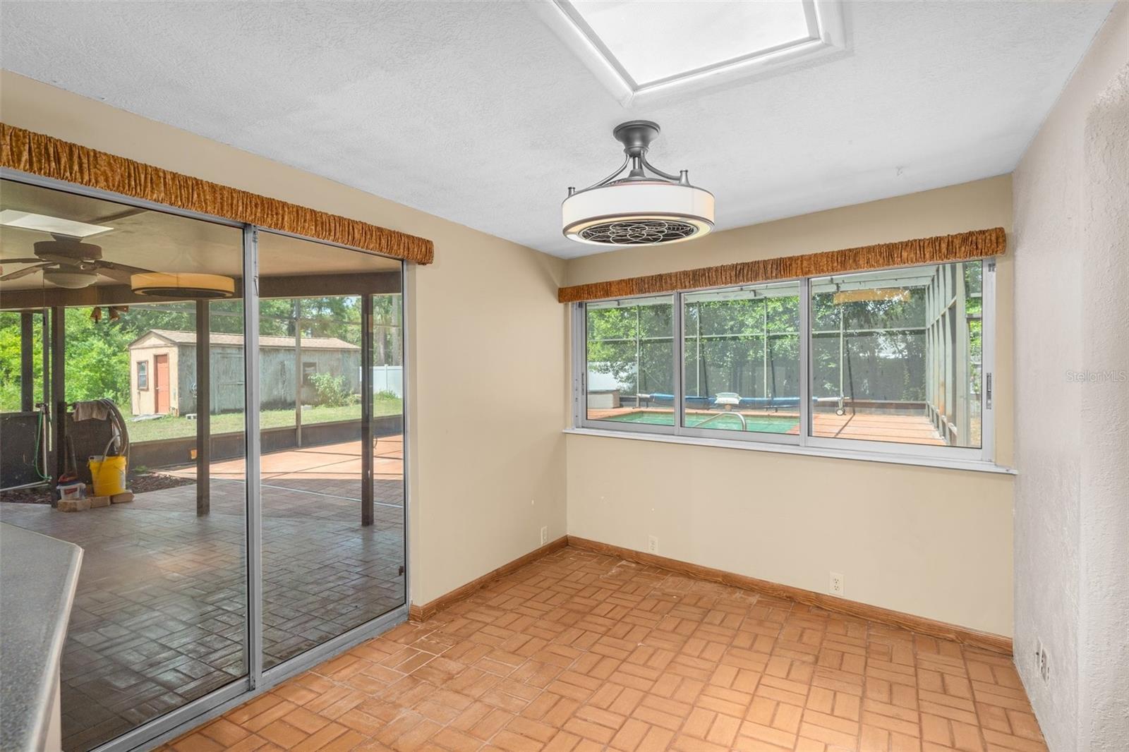 25 N Country Club Dr Property Photo 24
