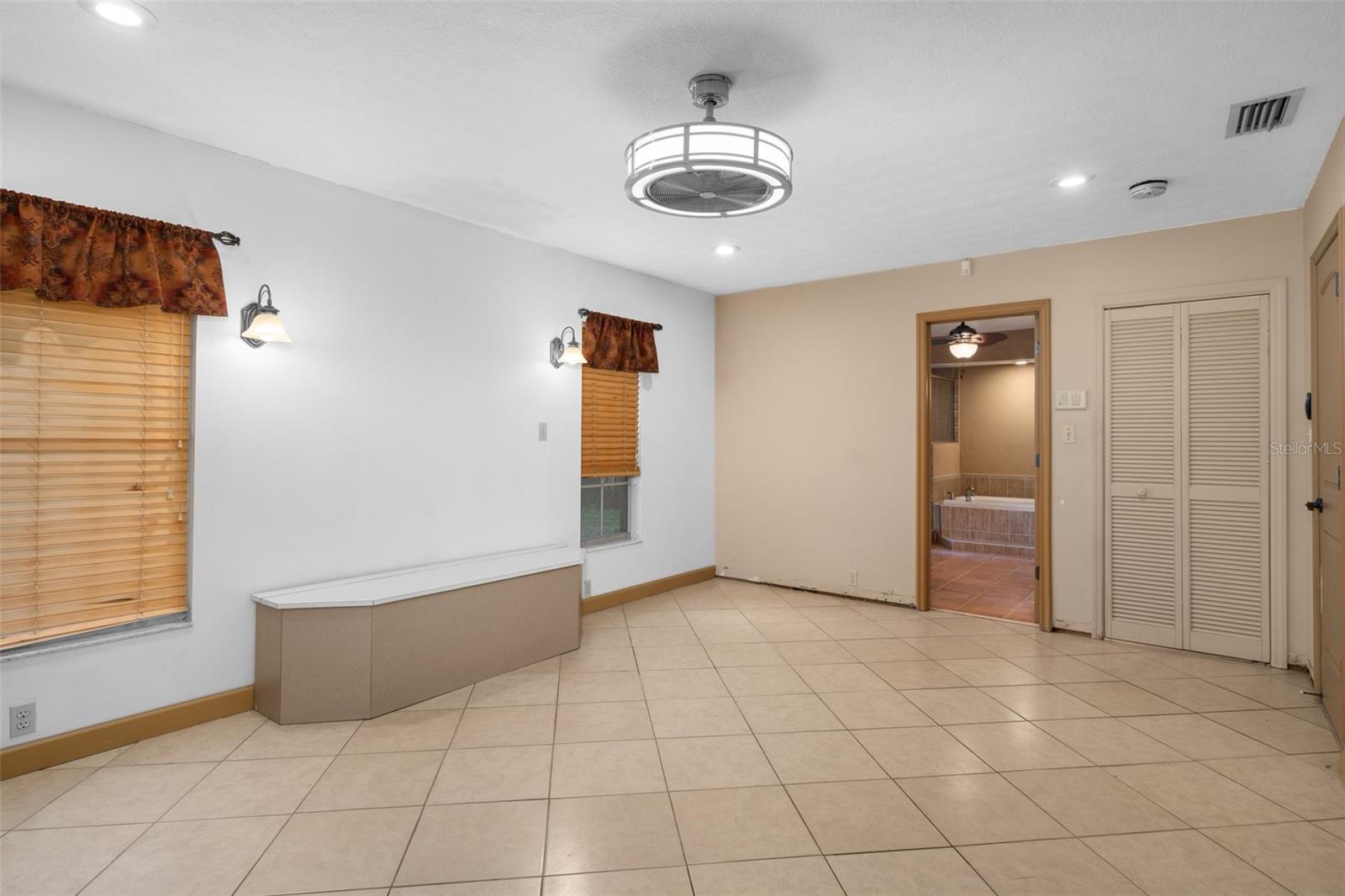 25 N Country Club Dr Property Photo 33