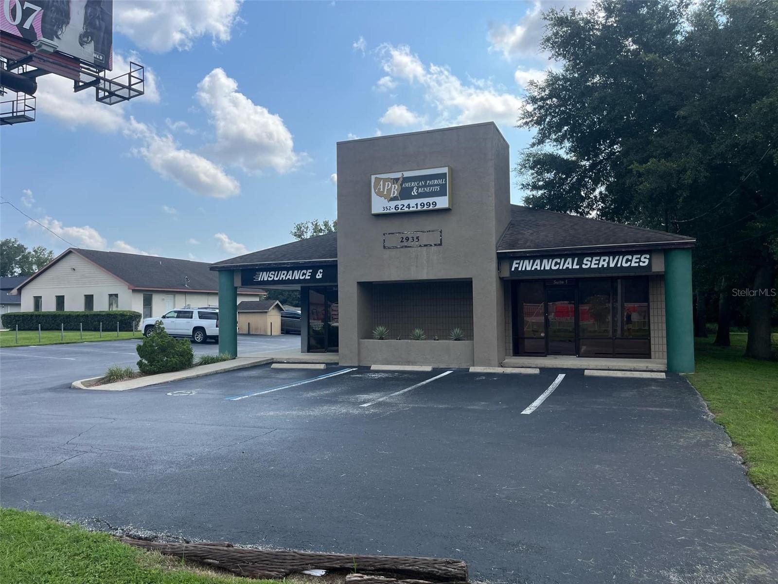 2935 SE 58TH AVE Property Photo 1