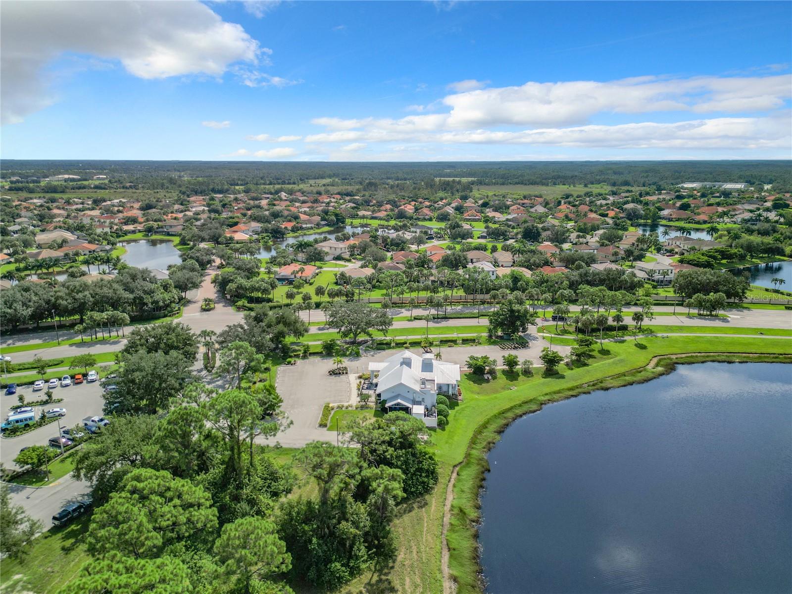 11970 Fairway Lakes Dr Property Photo 16