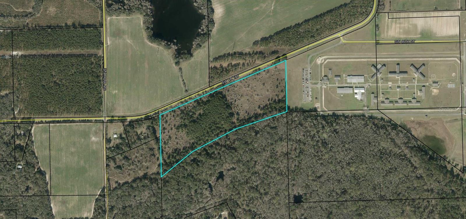 00 Sw Cr 249 Property Photo 1