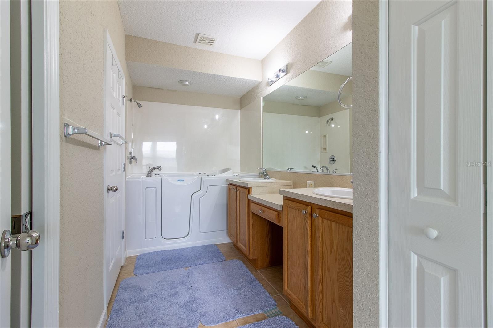4555 Sw 52nd Cir #101 Property Photo 28