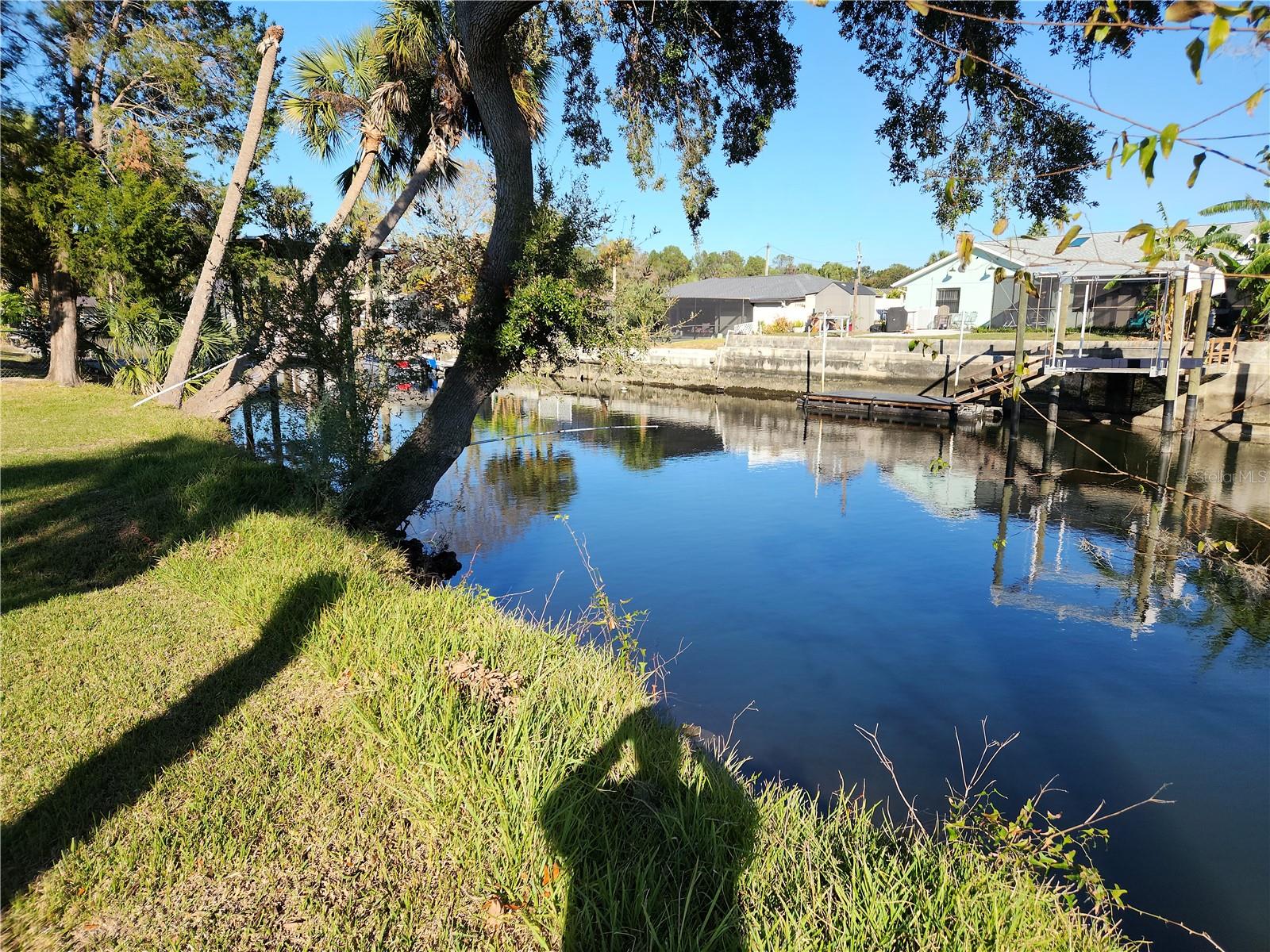 3879 N Seminole Pt Property Photo 4